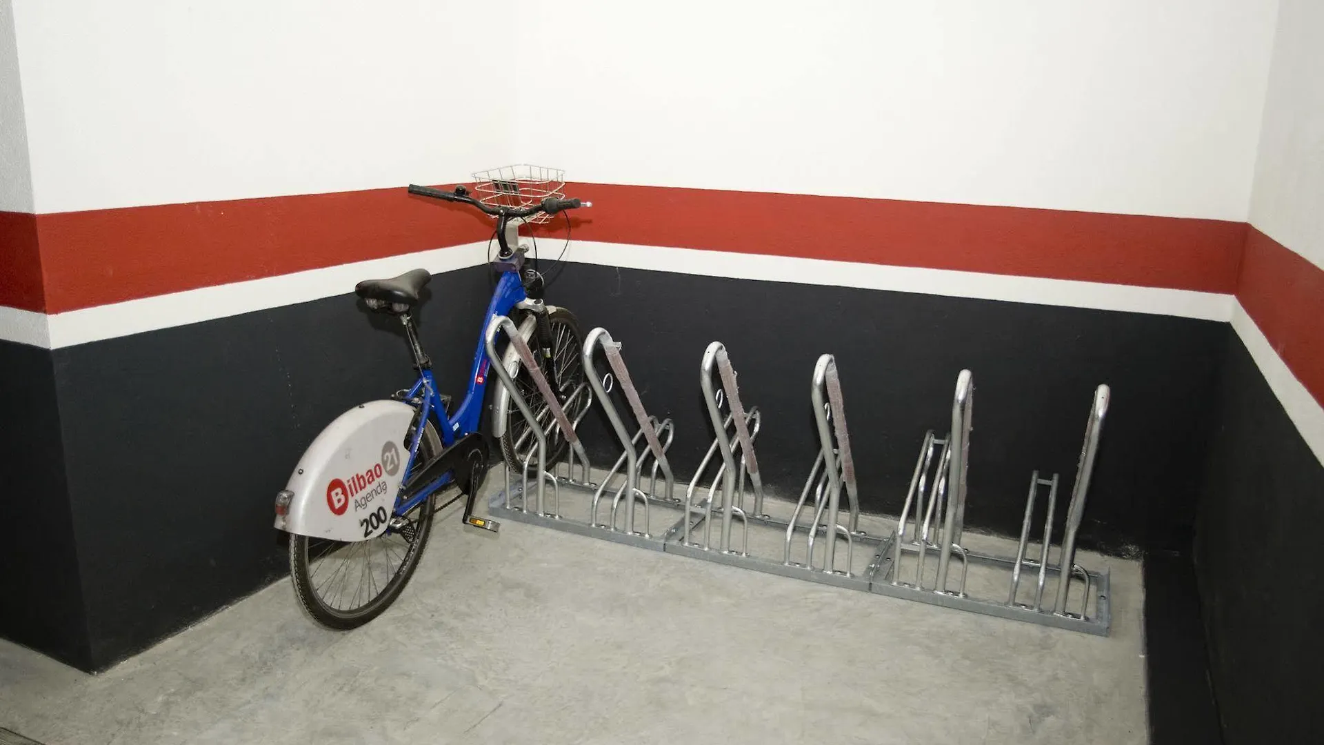 Bbk Bilbao Good Hostel